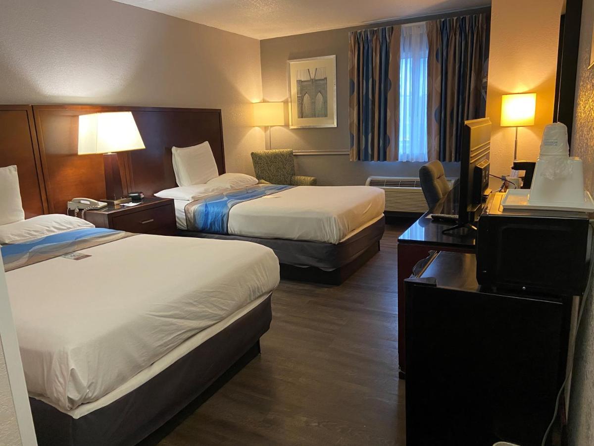 Travelodge & By Wyndham